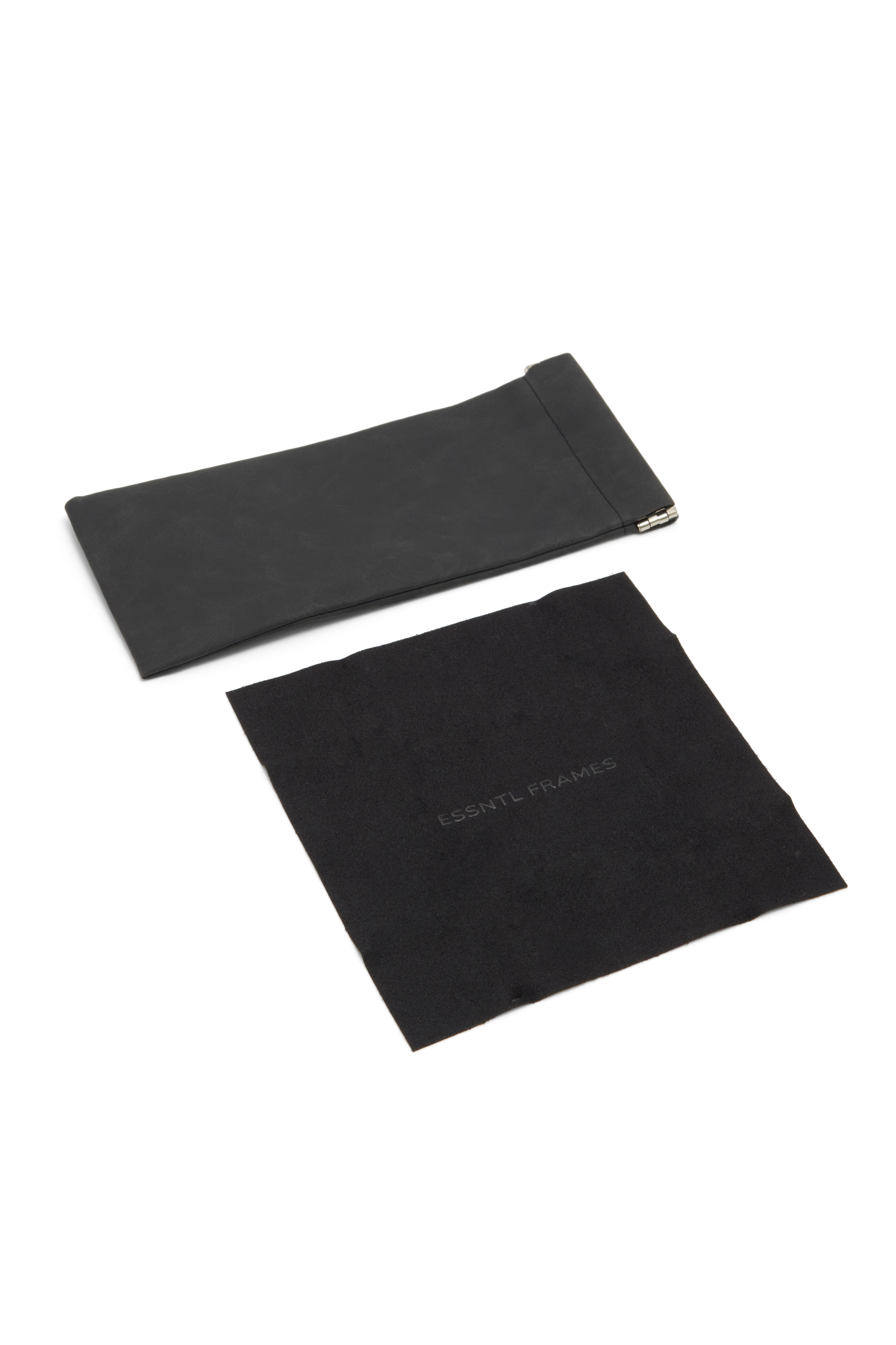 Essntl Case - Black