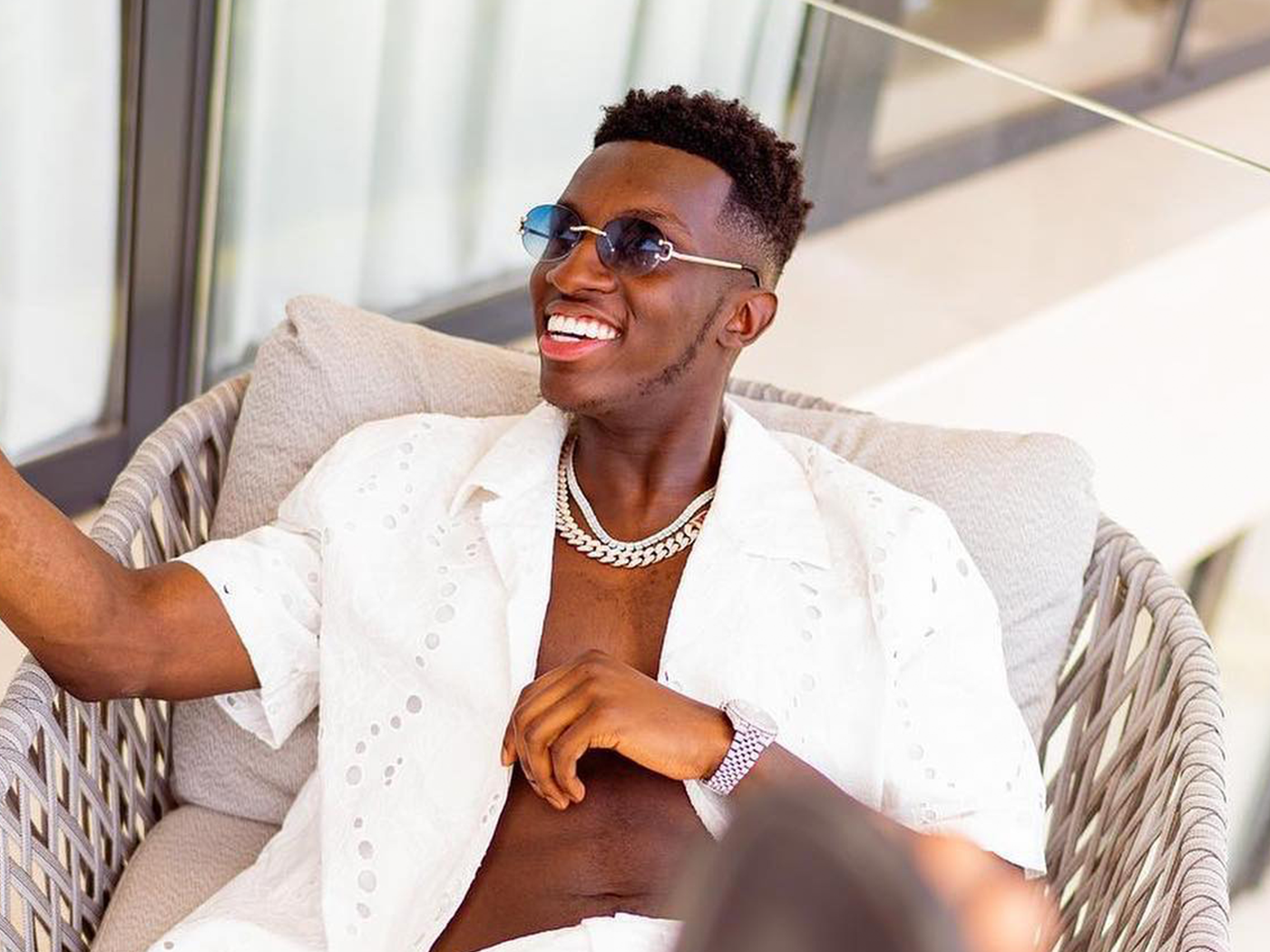 Arsenal's Style Revolution: Eddie Nketiah's Custom Essntl Frames Sunglasses