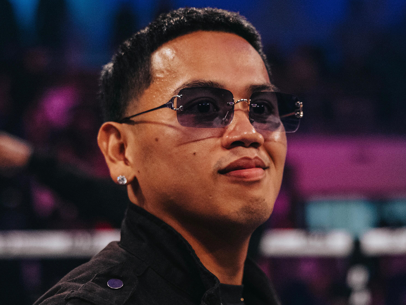 Salt Papi Takes on the KSI vs. Tommy Fury Undercard with Essntl Frames Shades